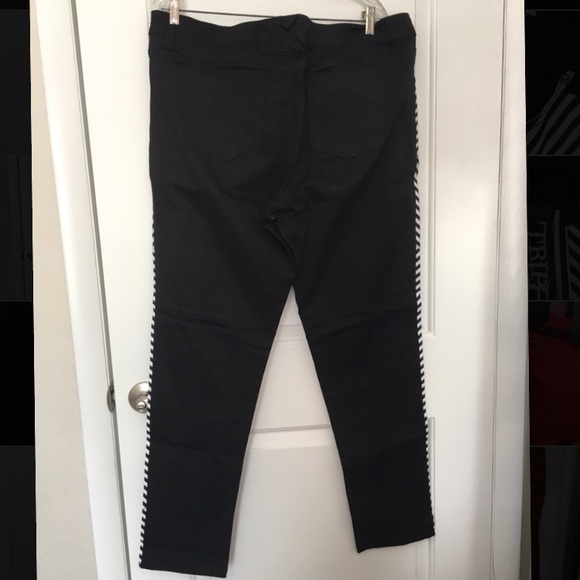 -SOLD- Torrid Tripp NYC Black White Striped Jeans - Picture 3 of 8